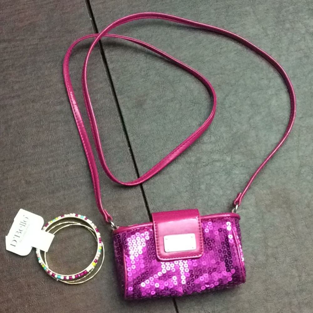 Used Girls cross body purse and new bangles